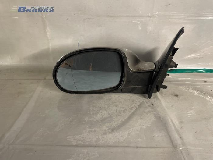 Wing mirror, left from a Citroën C5 I Break (DE) 2.0 16V 2003
