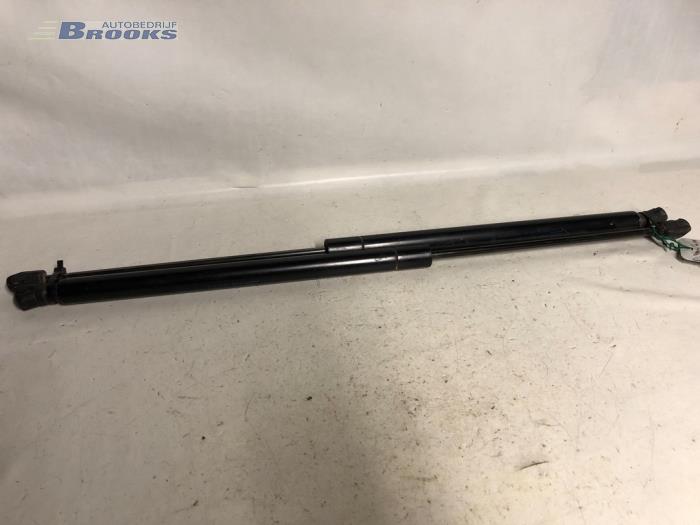 Set of tailgate gas struts from a Ford S-Max (GBW) 2.0 16V Flexifuel 2008