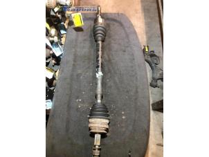 Used Front drive shaft, right Chrysler Voyager/Grand Voyager 2.0i 16V Family Price € 10,00 Margin scheme offered by Autobedrijf Brooks