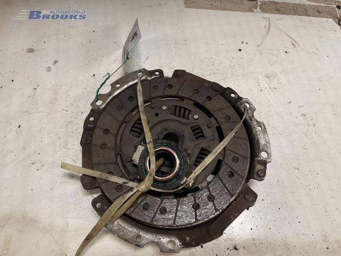 Used Clutch kit (complete) Lada Kalina Stationwagon (1117) 1.6 Price € 25,00 Margin scheme offered by Autobedrijf Brooks