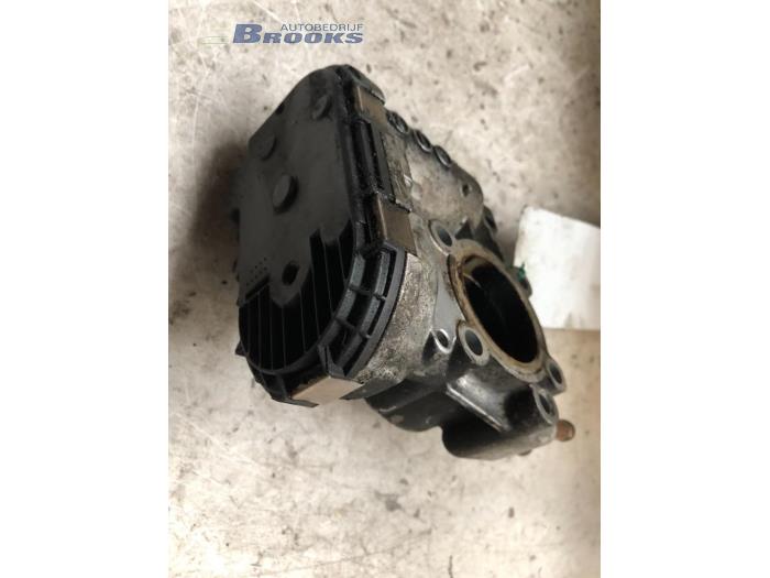 Używane Przepustnica Opel Corsa C (F08/68) 1.2 16V Cena € 35,00 Procedura marży oferowane przez Autobedrijf Brooks