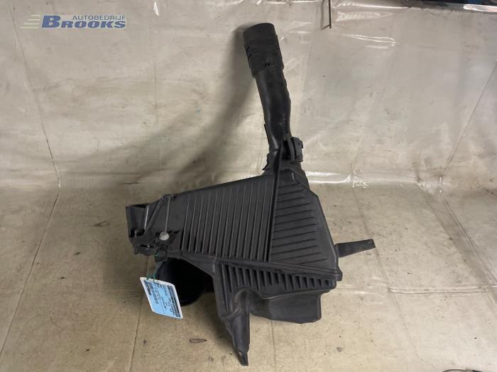 Begagnade Luftfilterhus Renault Kangoo Express (FW) 1.5 dCi 70 Pris € 20,00 Marginaltabell erbjuds av Autobedrijf Brooks