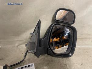 Used Wing mirror, right Peugeot Partner 1.9 D Price € 20,00 Margin scheme offered by Autobedrijf Brooks
