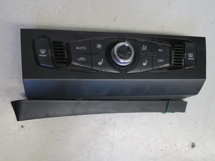 Heater control panel from a Audi Q5 (8RB) 2.0 TDI 16V Quattro 2013