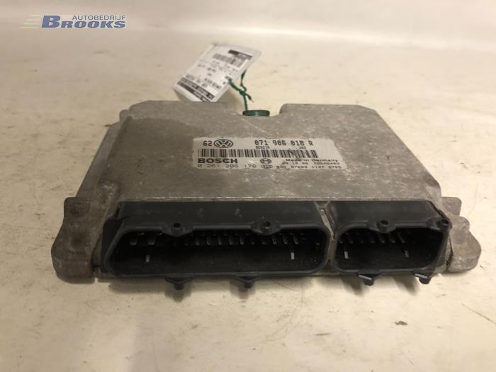 Used Engine management computer Volkswagen Bora (1J2) 2.3 V5 Price € 80,00 Margin scheme offered by Autobedrijf Brooks