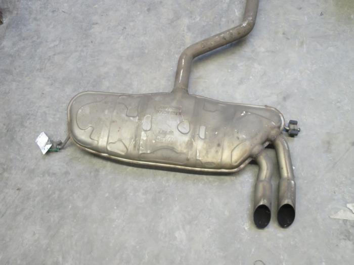 Exhaust rear silencer from a Skoda Yeti (5LAC) 2.0 TDI 16V 2010