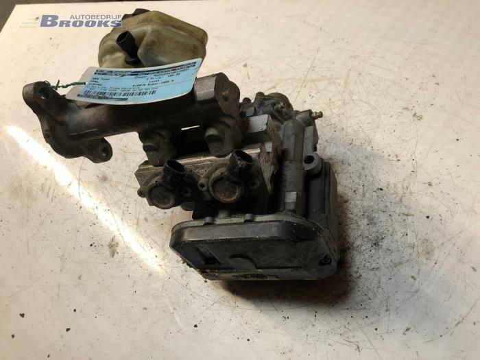 Gebrauchte ABS Pumpe Opel Sintra 2.2i GLS,CD 16V Preis € 25,00 Margenregelung angeboten von Autobedrijf Brooks
