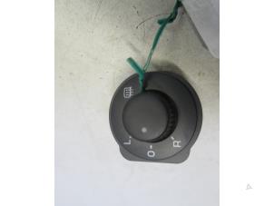 Used Mirror switch Skoda Yeti (5LAC) 2.0 TDI 16V Price € 10,00 Margin scheme offered by Autobedrijf Brooks