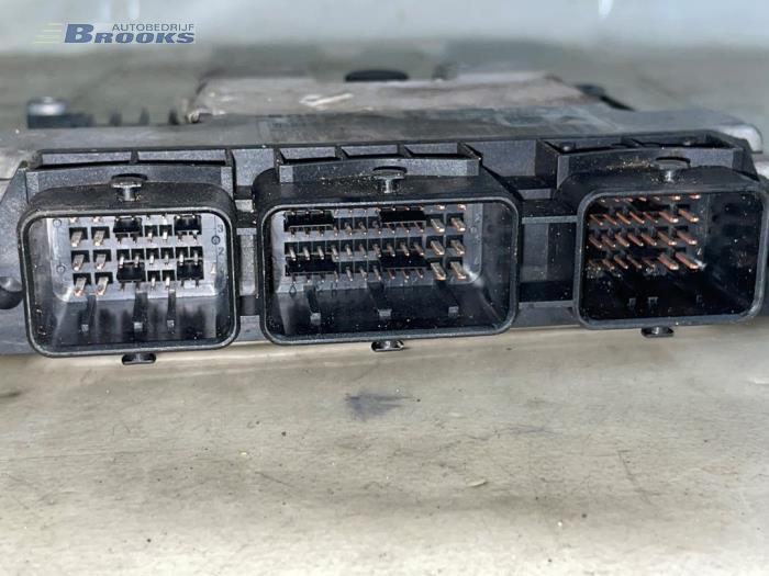 Ordinateur gestion moteur d'un Citroen C4 2005