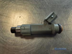 Used Injector (petrol injection) Toyota Aygo (B10) 1.0 12V VVT-i Price € 20,00 Margin scheme offered by Autobedrijf Brooks