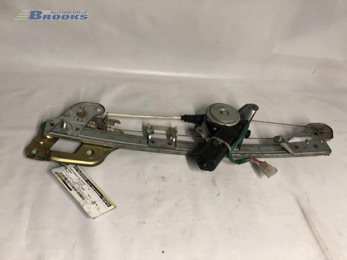 Usados Motor de ventanilla de puerta Mazda MX-6 Precio € 20,00 Norma de margen ofrecido por Autobedrijf Brooks