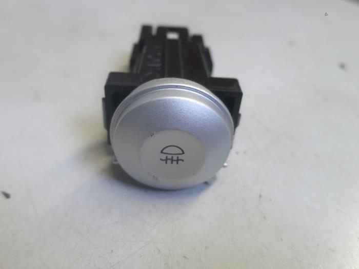 Fog light switch from a Mitsubishi Colt 2006