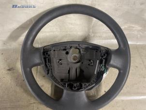 Used Steering wheel Renault Twingo II (CN) 1.2 Price € 40,00 Margin scheme offered by Autobedrijf Brooks