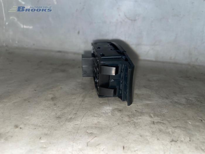 Panic lighting switch from a Ford Ka II 1.2 2014
