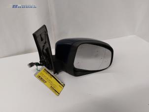 Used Wing mirror, right Ford Focus 2 Wagon 1.6 TDCi 16V 110 Price € 30,00 Margin scheme offered by Autobedrijf Brooks