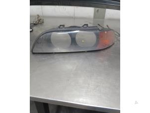 Used Headlight lens, left BMW 5-Serie Price € 20,00 Margin scheme offered by Autobedrijf Brooks