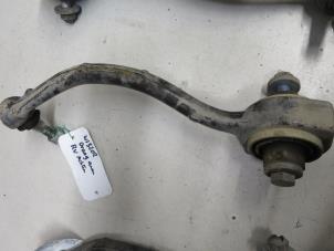 Usagé Bras de suspension avant droit Mercedes CLK (R209) 2.6 240 V6 18V Prix € 24,00 Règlement à la marge proposé par Autobedrijf Brooks