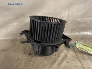 Usagé Moteur de ventilation chauffage Peugeot 5008 I (0A/0E) 1.6 HDiF 16V Prix € 60,00 Règlement à la marge proposé par Autobedrijf Brooks