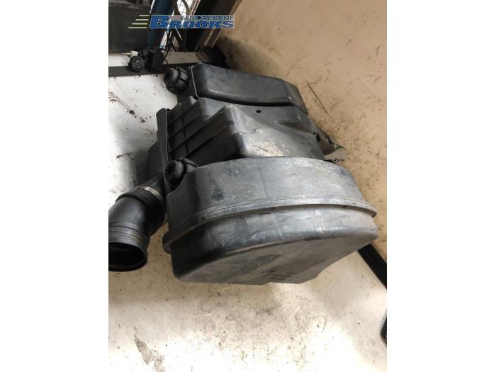 Gebrauchte Luftfiltergehäuse Opel Corsa B (73/78/79) 1.0i 12V Preis € 20,00 Margenregelung angeboten von Autobedrijf Brooks