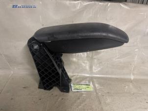 Used Armrest Citroen DS3 (SA) 1.4 HDi Price € 80,00 Margin scheme offered by Autobedrijf Brooks