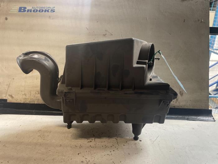 Gebrauchte Luftfiltergehäuse Ford Transit Connect 1.8 TDCi 75 Preis € 20,00 Margenregelung angeboten von Autobedrijf Brooks
