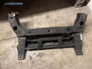 Subframe from a Chrysler PT Cruiser 2.2 CRD 16V 2003