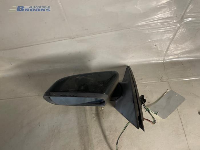 Wing mirror, left from a BMW 5 serie (E39) 523i 24V 1997