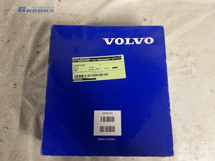 Begagnade Luftfilter Volvo XC90 Pris € 20,00 Marginaltabell erbjuds av Autobedrijf Brooks