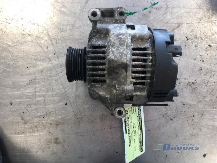 Gebrauchte Dynamo Renault Kangoo (KC) 1.4 Preis € 25,00 Margenregelung angeboten von Autobedrijf Brooks