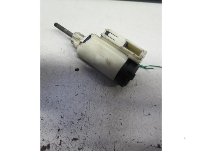 Begagnade Sensor (övriga) Volkswagen Transporter T5 1.9 TDi Pris € 20,00 Marginaltabell erbjuds av Autobedrijf Brooks