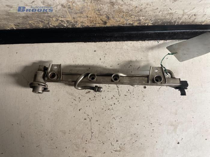 Usagé Système d'injection Volkswagen Passat Variant (3B5) 1.6 Prix € 20,00 Règlement à la marge proposé par Autobedrijf Brooks