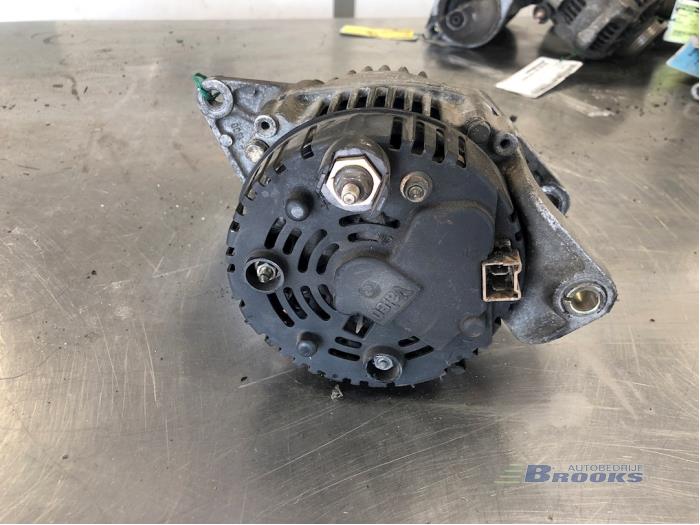 Begagnade Dynamo Renault Twingo (C06) 1.2 SPi Phase I Pris € 15,00 Marginaltabell erbjuds av Autobedrijf Brooks
