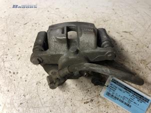 Used Rear brake calliper, left Landrover Discovery IV (LAS) 3.0 TD V6 24V Price € 100,00 Margin scheme offered by Autobedrijf Brooks