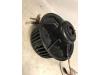 Heating and ventilation fan motor from a Volkswagen Polo III (6N1), 1994 / 1999 1.4i 60, Hatchback, Petrol, 1.390cc, 44kW (60pk), FWD, AEX; AKV; APQ, 1995-07 / 1999-10, 6N1 1999