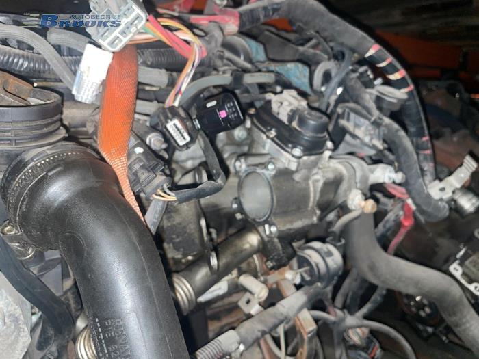 Motor van een Renault Scénic II (JM) 2.0 dCi 16V 150 2008