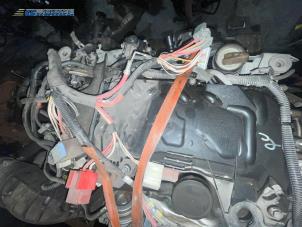 Motor van een Renault Scénic II (JM) 2.0 dCi 16V 150 2008