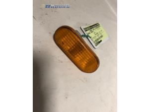 Used Indicator lens, front left Volkswagen Caddy Price € 15,00 Margin scheme offered by Autobedrijf Brooks
