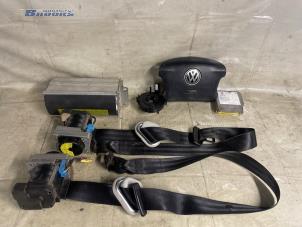 Usagé Kit + module airbag Volkswagen Golf IV (1J1) 1.9 TDI 110 Prix sur demande proposé par Autobedrijf Brooks