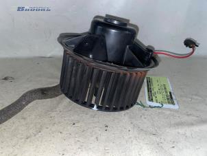 Usados Motor de ventilador de calefactor Volkswagen Polo III (6N1) 1.4i 60 Precio € 10,00 Norma de margen ofrecido por Autobedrijf Brooks