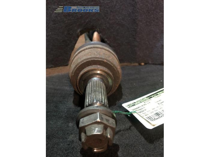 Front drive shaft, left from a Renault Twingo II (CN) 1.2 2010