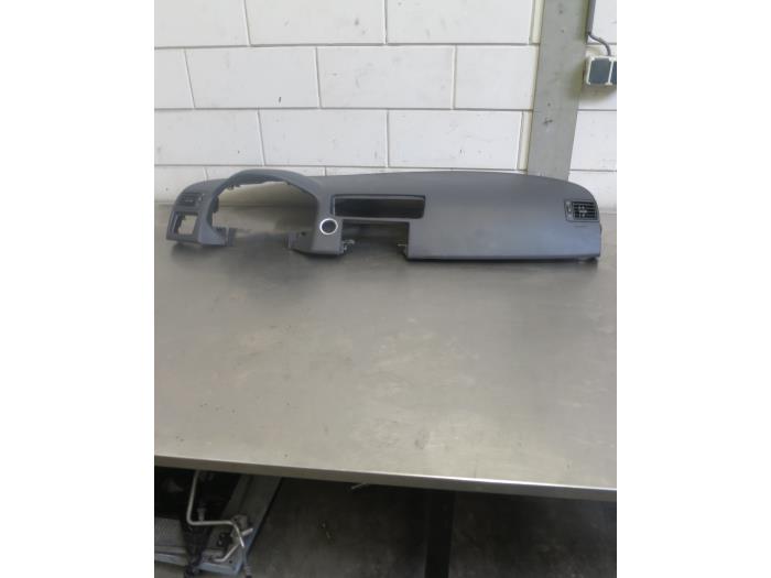 Używane Panel Volvo V50 (MW) 2.0 D 16V Cena € 196,00 Procedura marży oferowane przez Autobedrijf Brooks