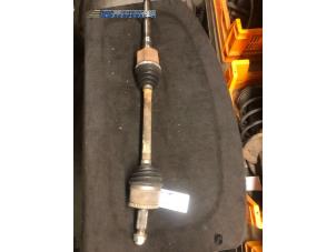 Used Front drive shaft, right Landrover Discovery IV (LAS) 3.0 TD V6 24V Price € 200,00 Margin scheme offered by Autobedrijf Brooks