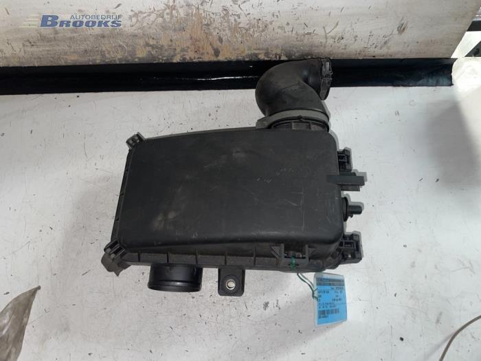 Begagnade Luftfilterhus Suzuki Alto (RF410) 1.1 16V Pris € 20,00 Marginaltabell erbjuds av Autobedrijf Brooks