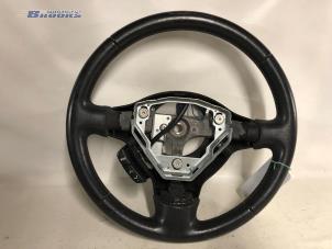 Used Steering wheel Toyota Yaris (P1) 1.3 16V VVT-i Price € 60,00 Margin scheme offered by Autobedrijf Brooks