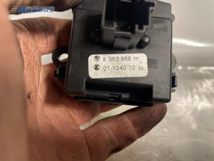 Indicator switch from a BMW 3 serie (E46/4) 318i 16V 2003