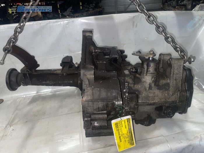 Usagé Boîte de vitesse Volkswagen Transporter/Caravelle T4 1.9 D,Caravelle Prix sur demande proposé par Autobedrijf Brooks