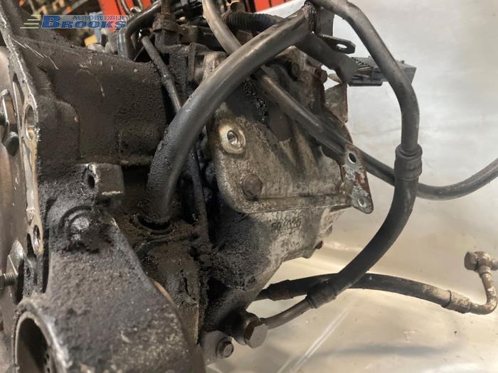 Getriebe van een Opel Astra G (F70) 2.0 DI 16V 1999