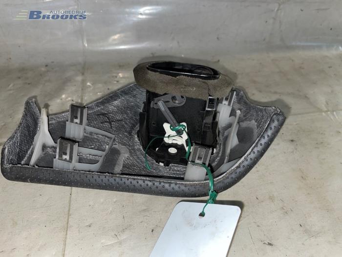 Dashboard vent from a Fiat Punto Evo (199) 1.3 JTD Multijet 85 16V Euro 5 2011