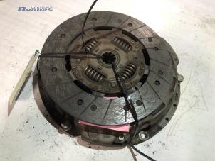 Used Clutch kit (complete) Iveco New Daily V 29L13, 29L13D, 35C13D, 40C13D Price on request offered by Autobedrijf Brooks