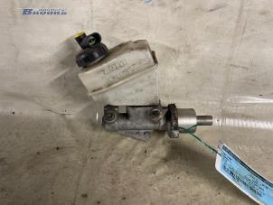 Usagé Maitre cylindre (freinage) Renault Clio II (BB/CB) 1.2 16V Prix € 20,00 Règlement à la marge proposé par Autobedrijf Brooks